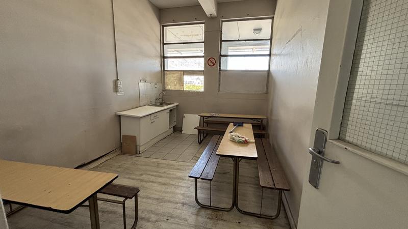 To Let commercial Property for Rent in Maitland Western Cape